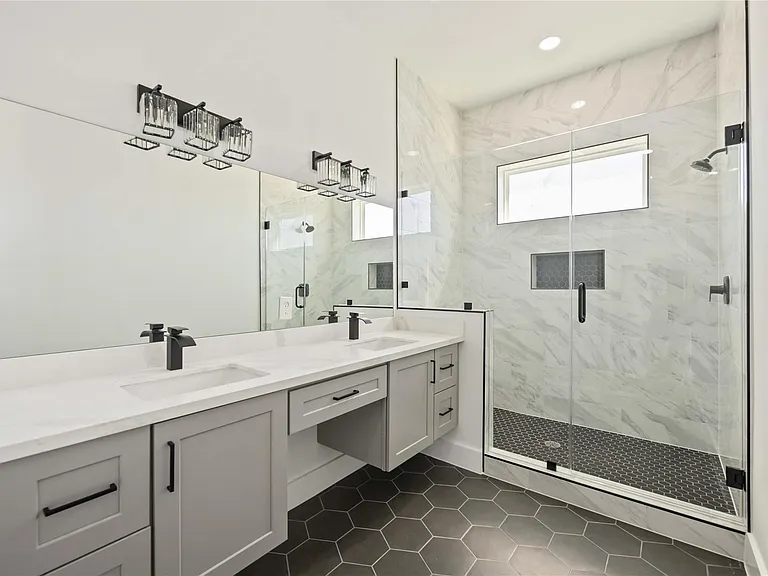 3022 Drew St — Photo 25
