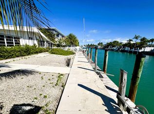 470 11th St, Key Colony Beach, FL 33051