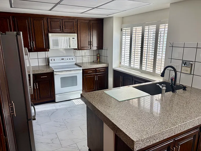 914 Palo Verde Ave — Photo 14