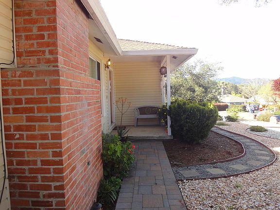 front walk way