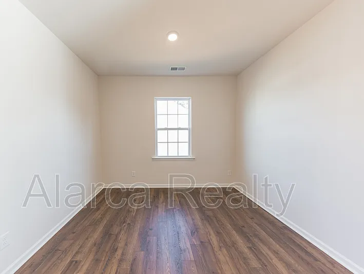 114 Sequoia Forest Dr — Photo 12