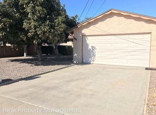 820 Avocado Ln, Carlsbad, CA 92008