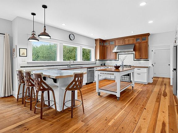 4th image of 319 Stebbings Rd