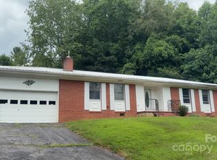 456 Duck Branch Rd, Bakersville, NC 28705