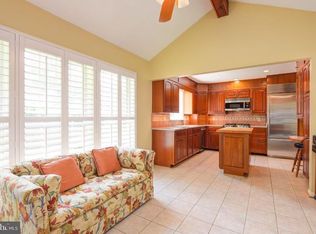 8227 Kings Arm Dr, Alexandria, VA 22308