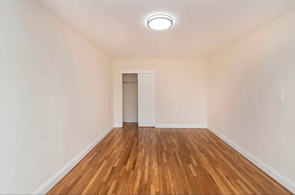 Rented by RealTegrity NY LLC | media 49