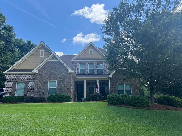 102 Red Cypress Run