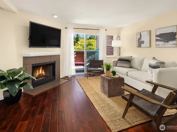 15711 Waynita Way NE #H106, Bothell, WA 98011