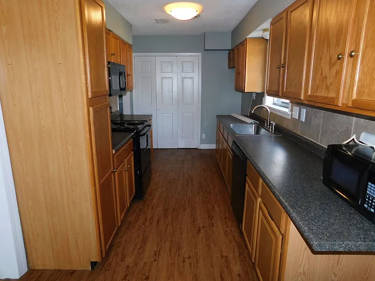 2128 Red Banks Rd N — Photo 5