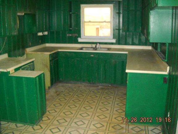 3rd image of 622 Blalock Dr