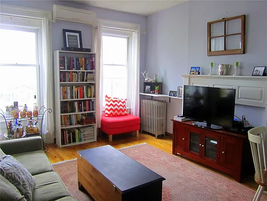 Rented by Engel & Völkers New York City | media 37