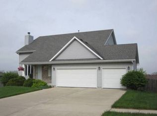 3106 Farmdale Ln, Freeport, IL 61032