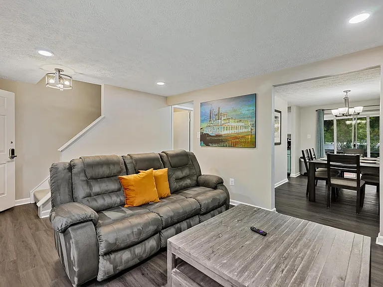 1639 Revell Downs Dr — Photo 6