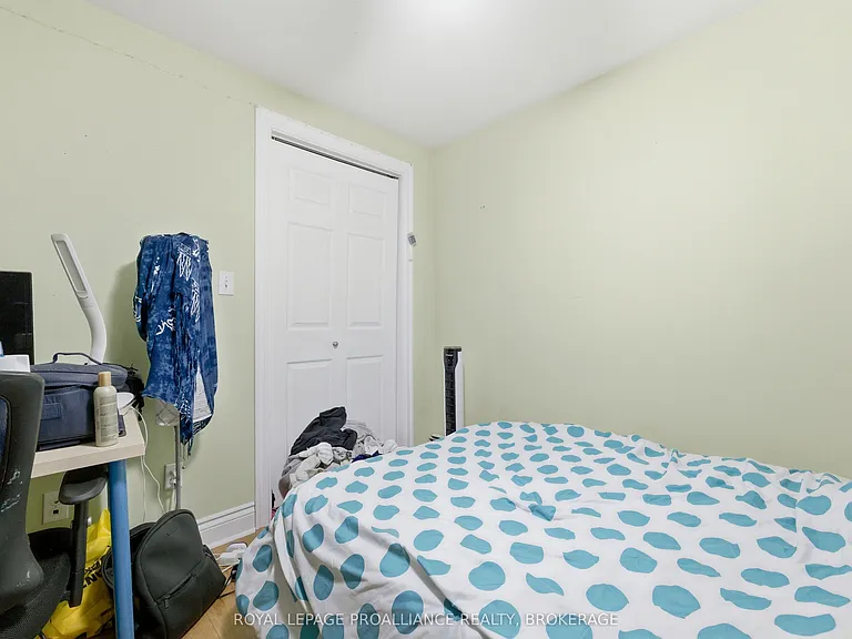 511 Victoria St — Photo 37