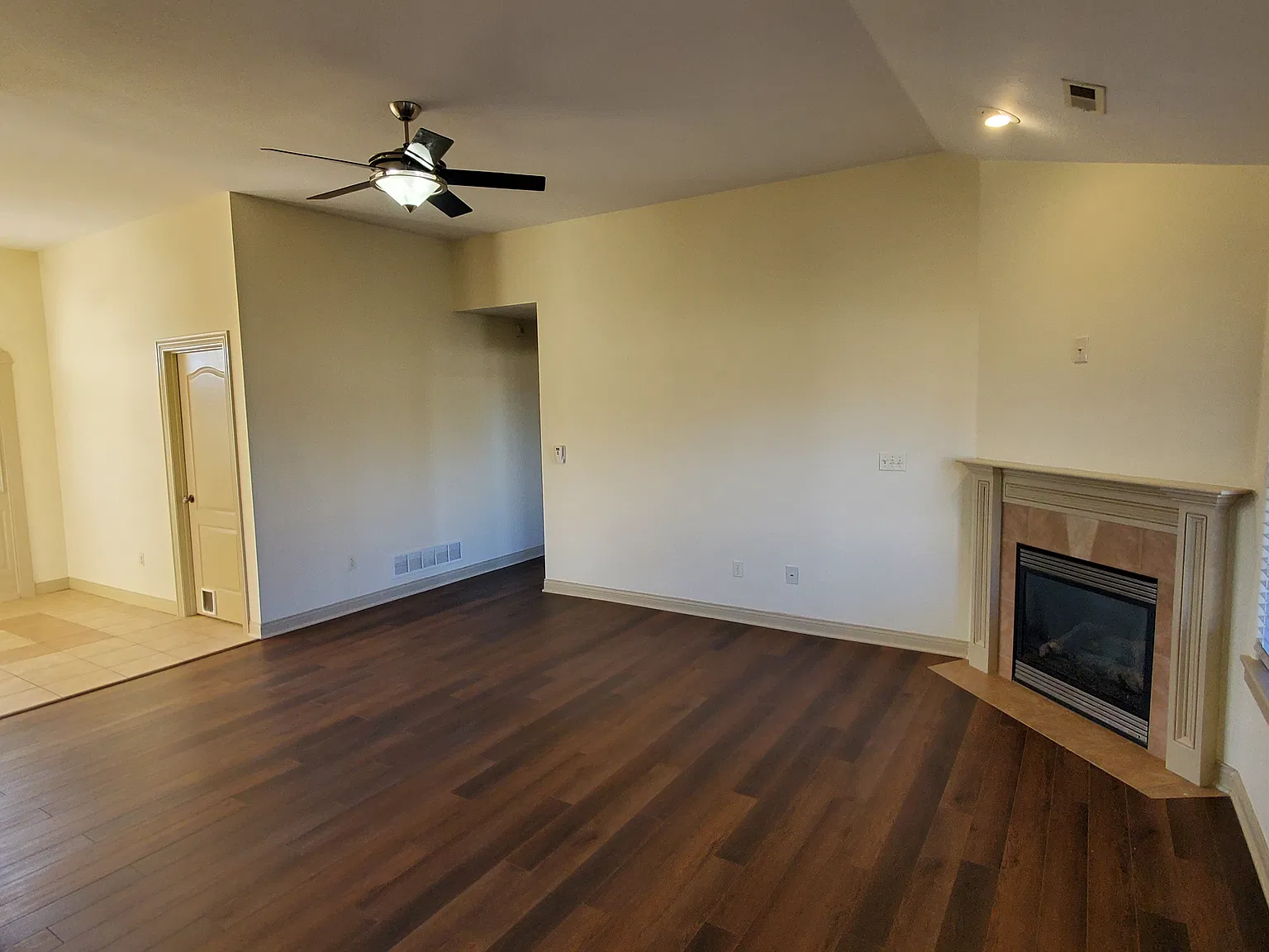 3 bed, 1723 sqft, $1,850 — Photo 3