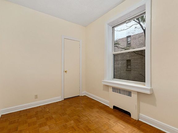 4th image of 189 E 18th St #3/A