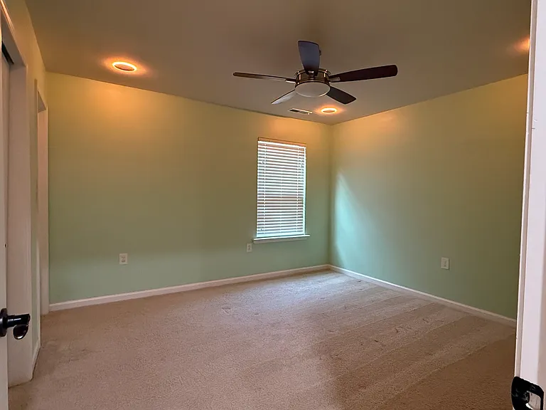 2101 Chipley Dr — Photo 6