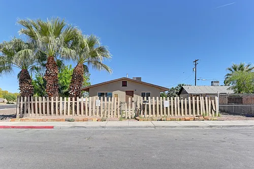 1940 Merze Ave Photo 1
