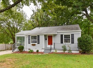 302 Crestwood Dr, Greensboro, NC 27408
