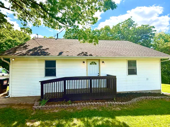 1309 N Woodland Ln, Metamora, IL 61548