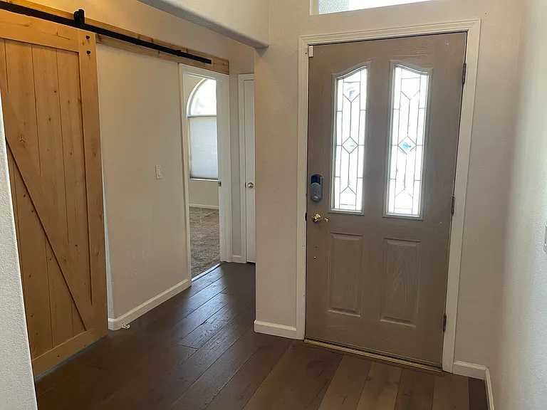 135 Wildhorn Ct — Photo 22