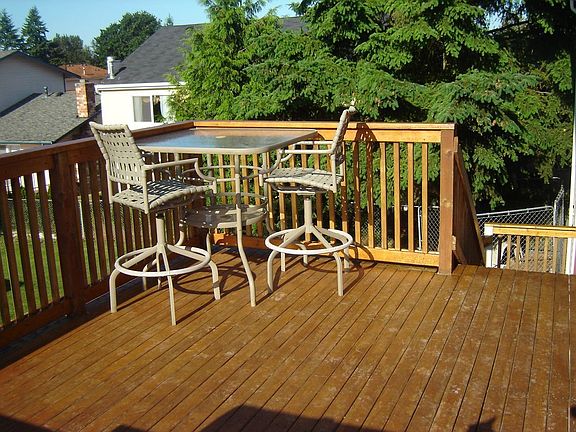 entertainment sized deck!