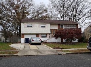 206 Green Ridge Rd, Voorhees, NJ 08043