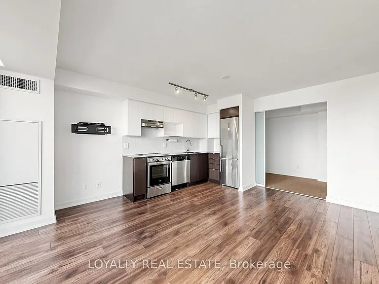 120 Varna Dr #1207 — Photo 17