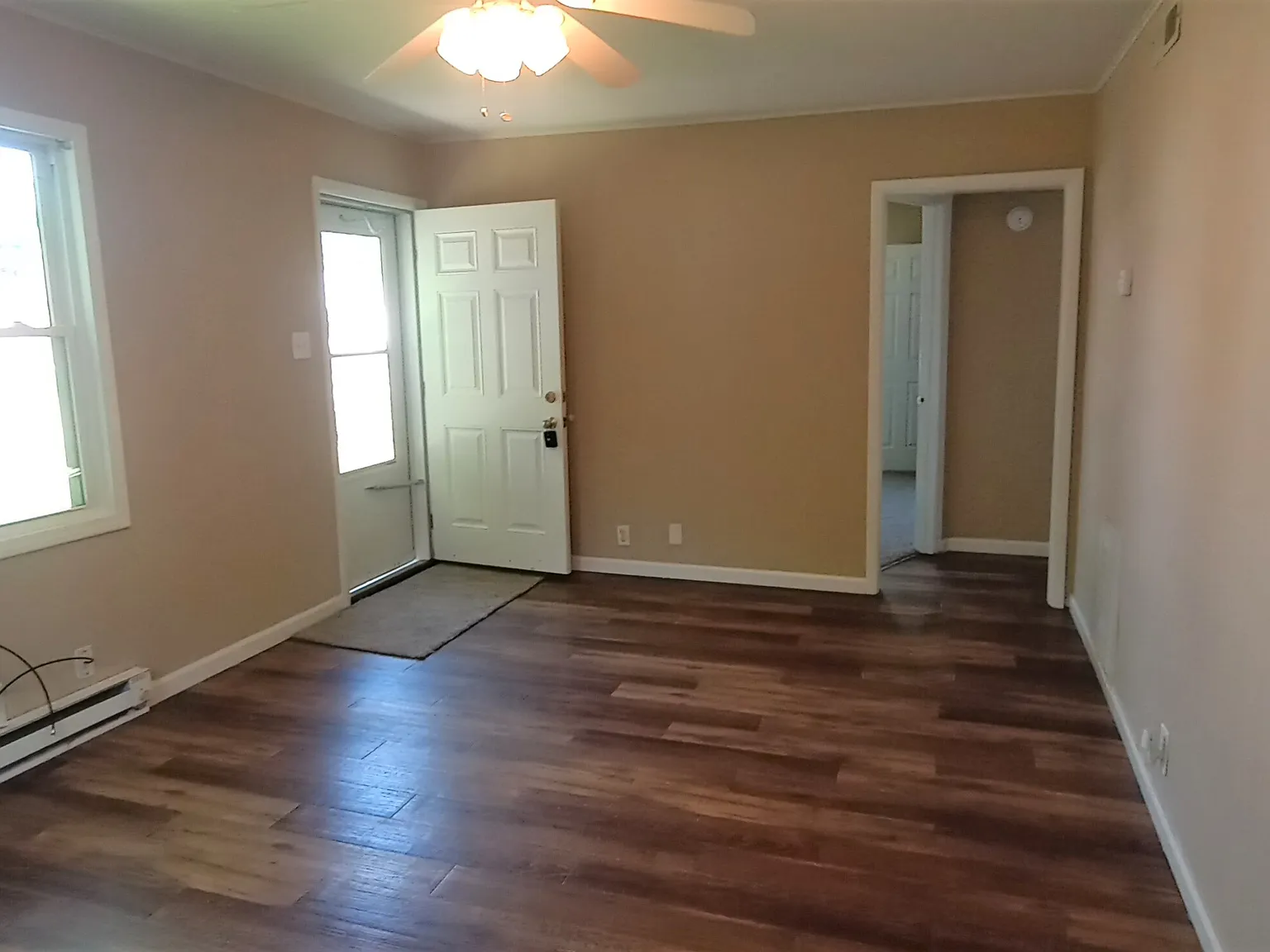 2 bed, 768 sqft, $995 — Photo 3