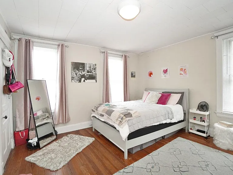 2417 Fairview Ave — Photo 25