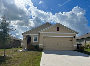 136 Fall Glo Rd, Winter Haven, FL 33880