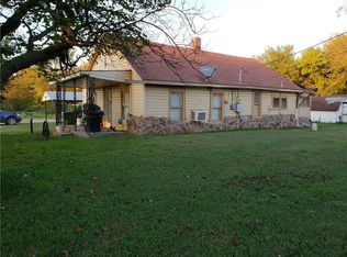 903 N B St, Rogers, AR 72756