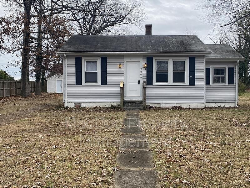 1st image of 2206 Hays St