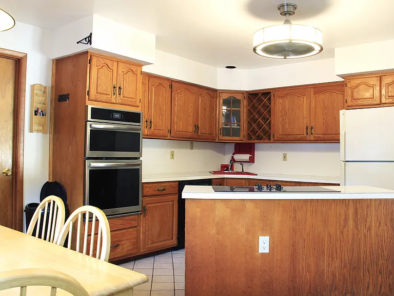 346 W Woodside Ave — Photo 6