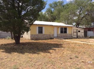 210 SW 13th St, Seminole, TX 79360