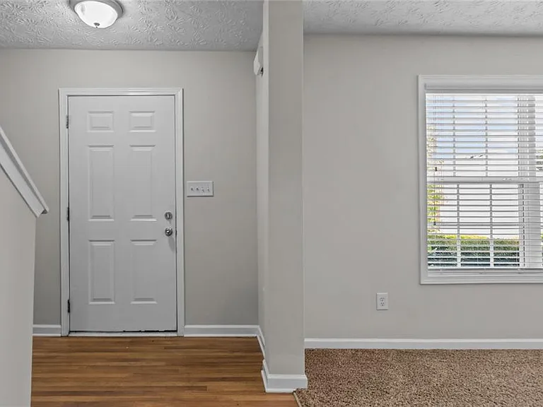 1483 Little Creek Dr — Photo 2
