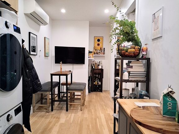 4th image of 511 Meeker Ave #2D