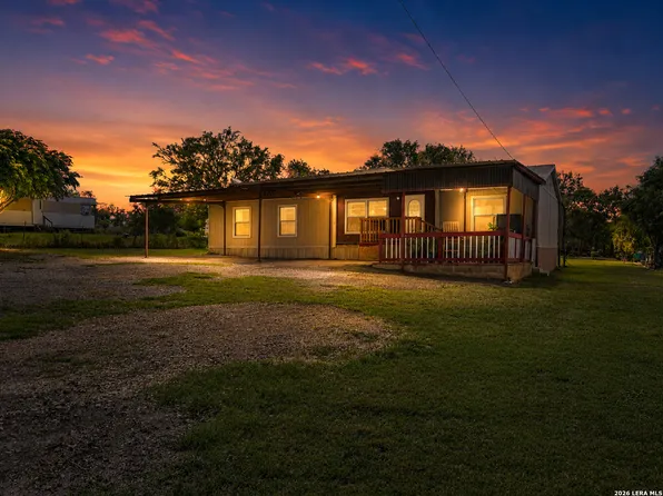 7176 BURSHARD RD, San Antonio, TX 78263