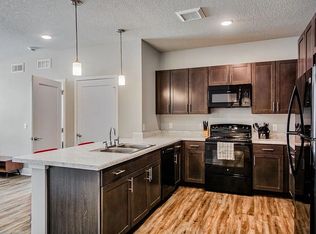 Flats on 5th, Des Moines, IA 50315