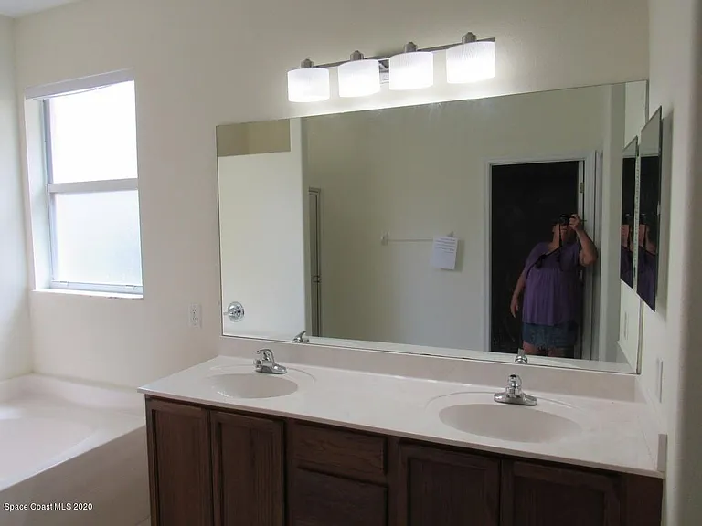 1741 Bridgeport Cir — Photo 14