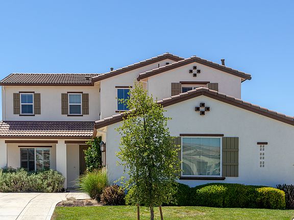 2nd image of 827 N Stella Ct