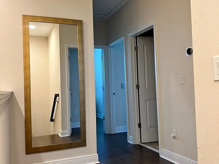 115 N Arrawana Ave #7 — Photo 9
