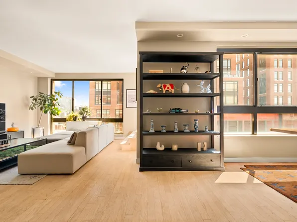 555 West 23rd Street image 1 of 8