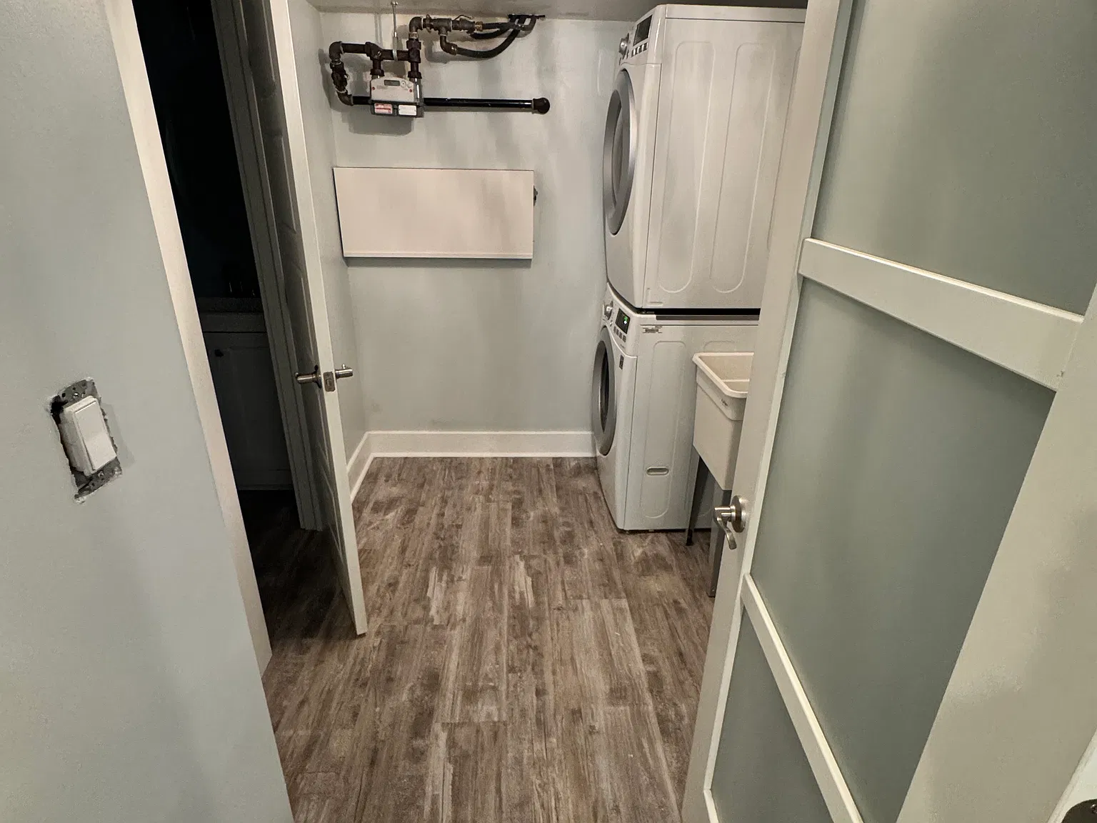 2 bed, 1.5 bath, 900 sqft, $1,749 — Photo 3