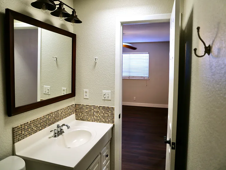 bathroom off primary 2