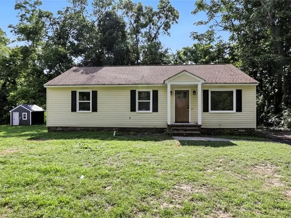 10900 Timonium Dr, Chester, VA 23831