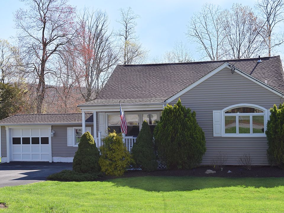 1st image of 3810 Chesterfield Dr