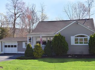 3810 Chesterfield Dr, Mohegan Lake, NY 10547