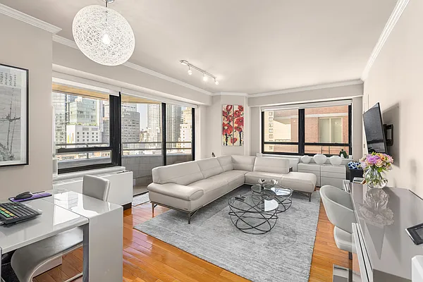 Living room, photo 1