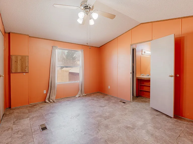 4212 N Charles St — Photo 9